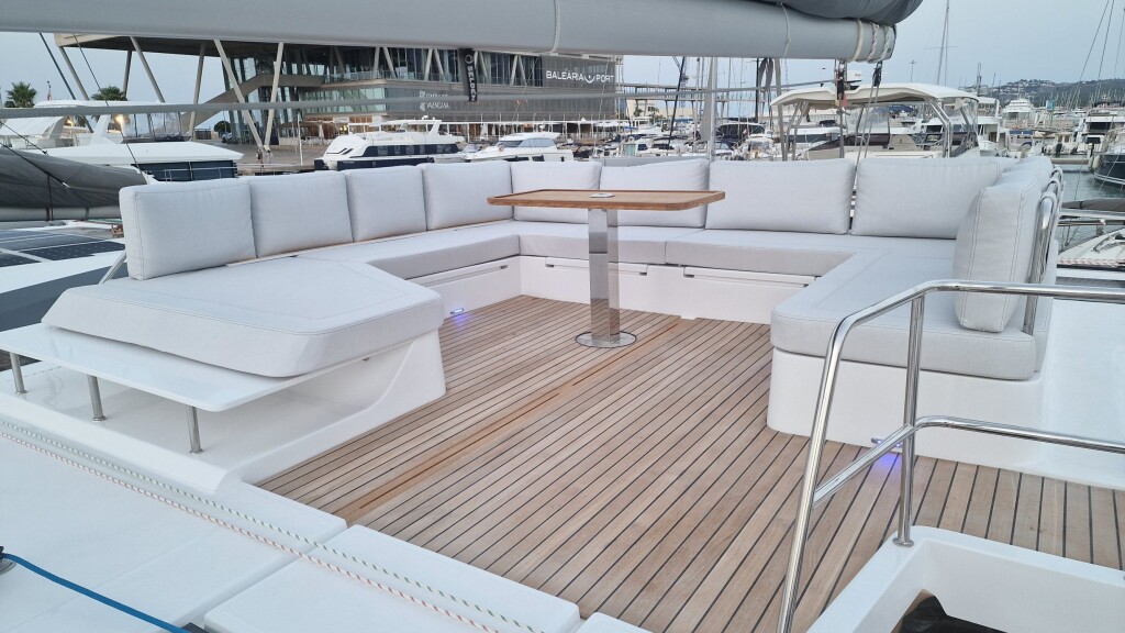 Aventura 45 Cajha