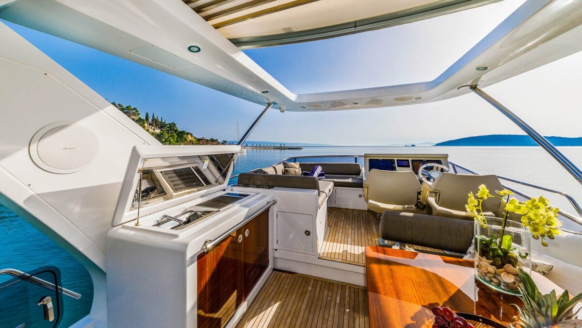 Azimut 66 MY My Karat II