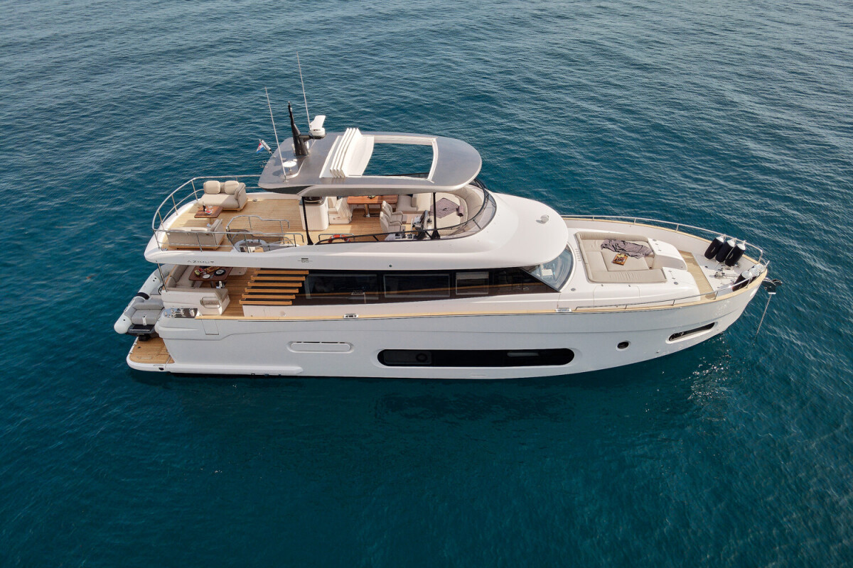 Azimut Magellano 66 Amparito V