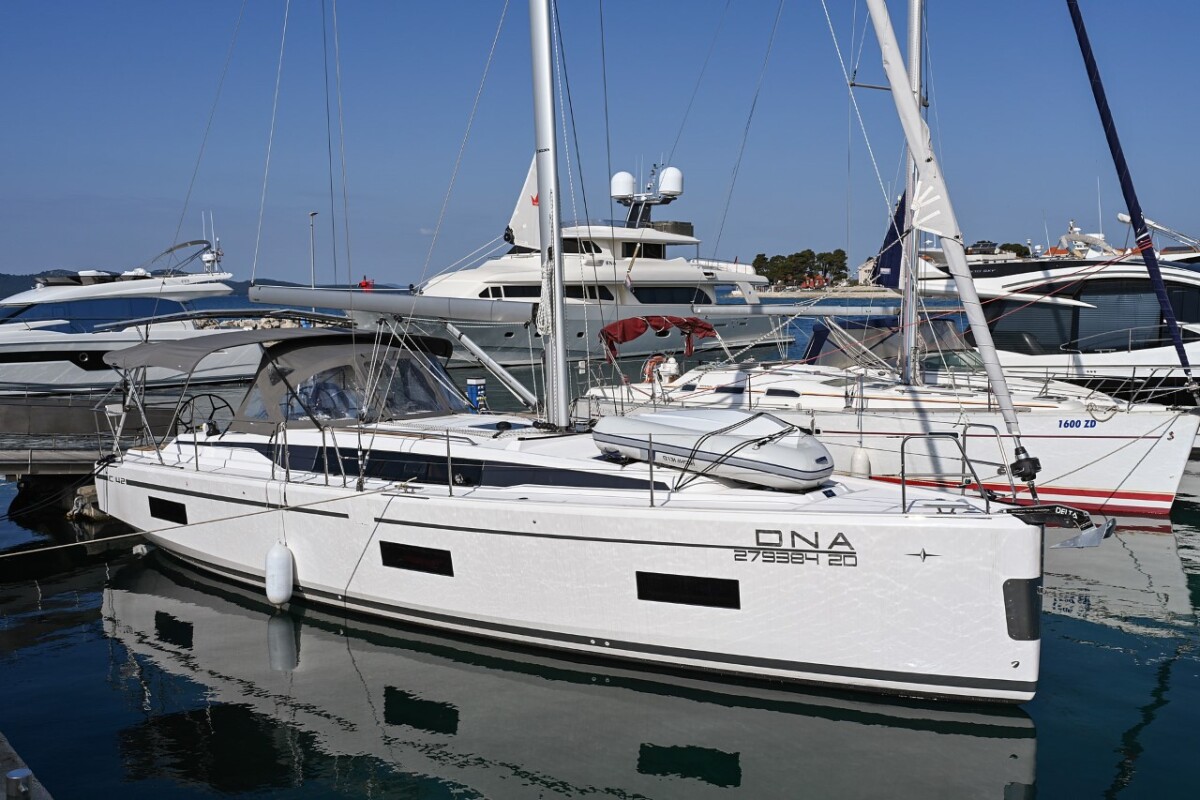 Bavaria C42 Dna