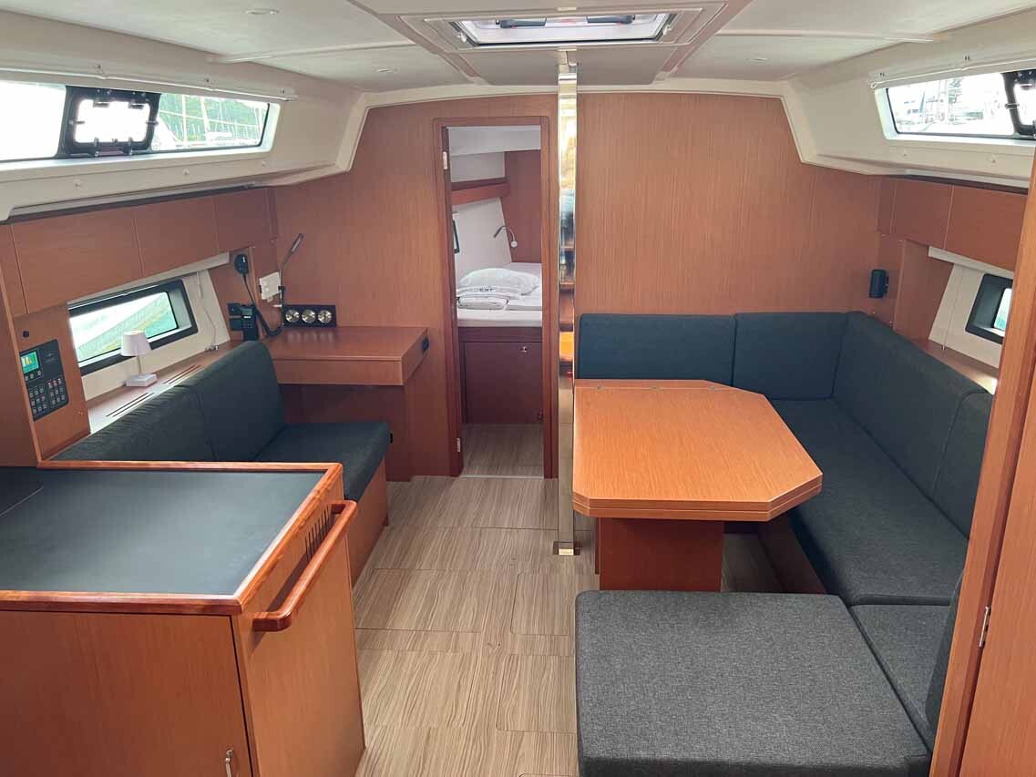 Bavaria C42 Nava