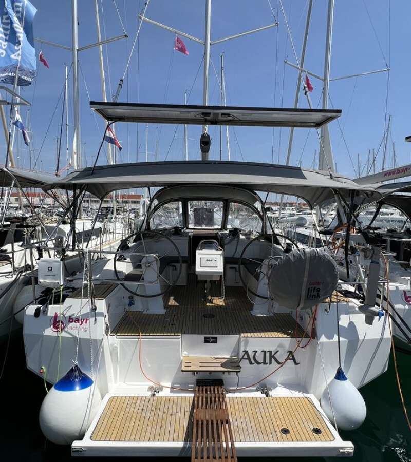 Bavaria C42 Auka