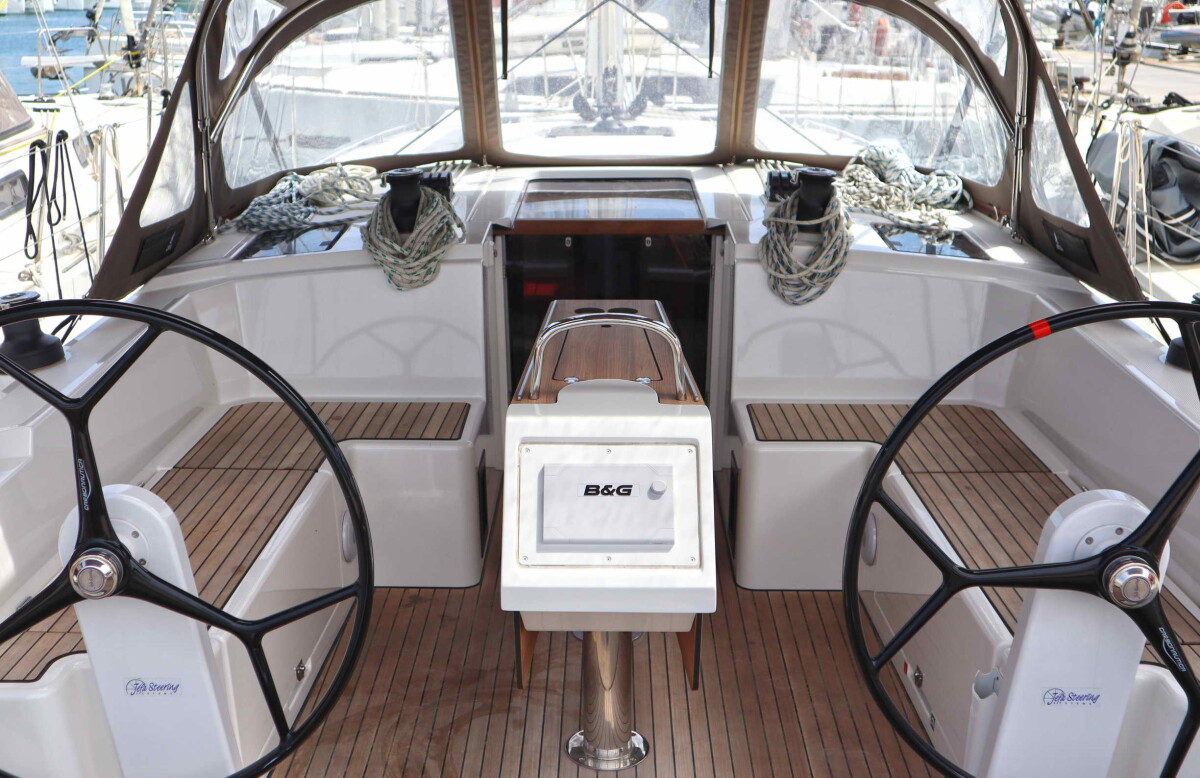 Bavaria C42 PRESTIGE