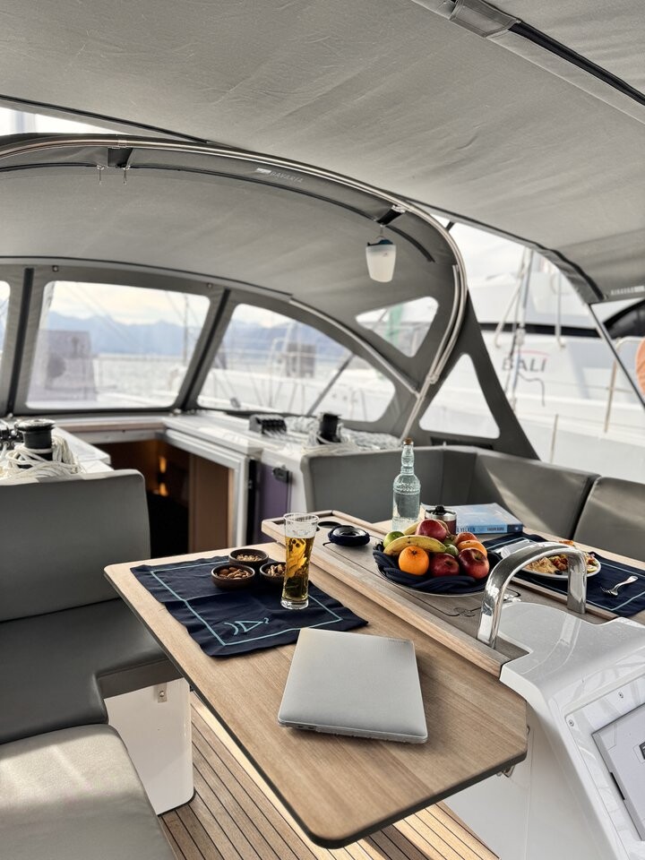 Bavaria C42 Sorores