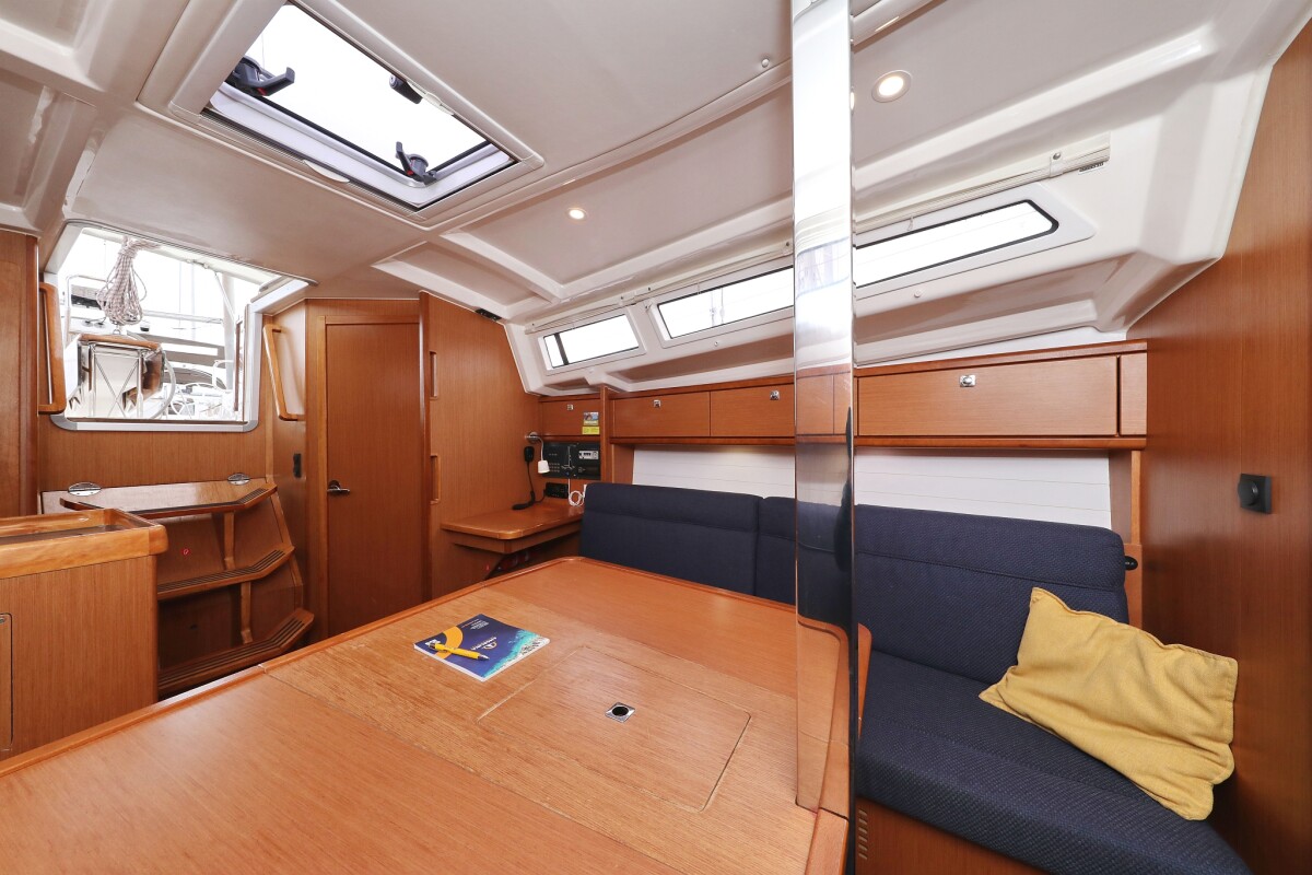 Bavaria Cruiser 33 Homeoffice