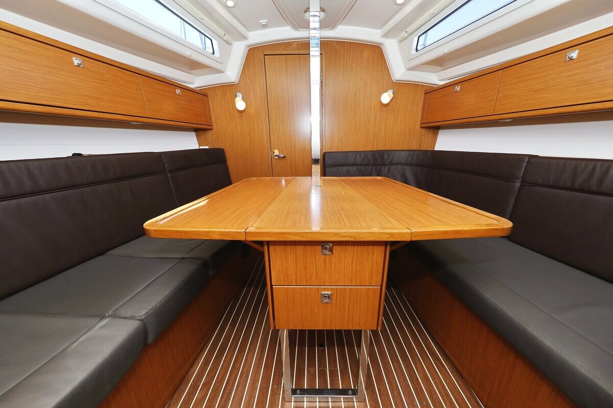 Bavaria Cruiser 34 Feeling Good