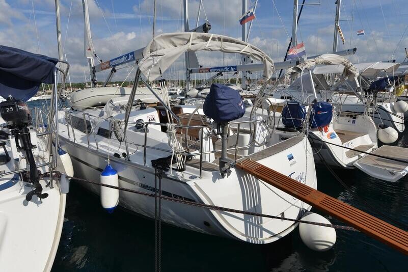 Bavaria Cruiser 37 Eneja