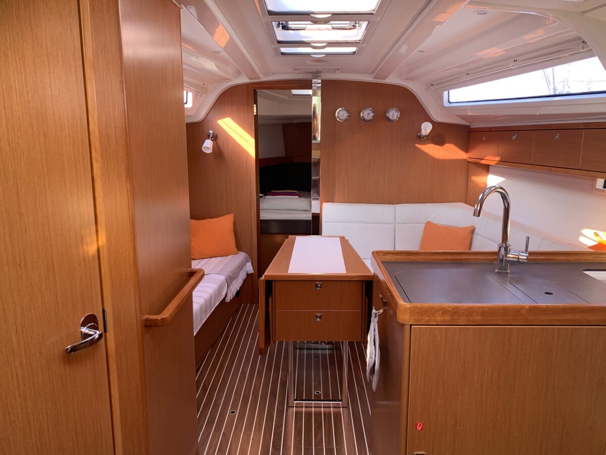 Bavaria Cruiser 37 Roger Rabbit