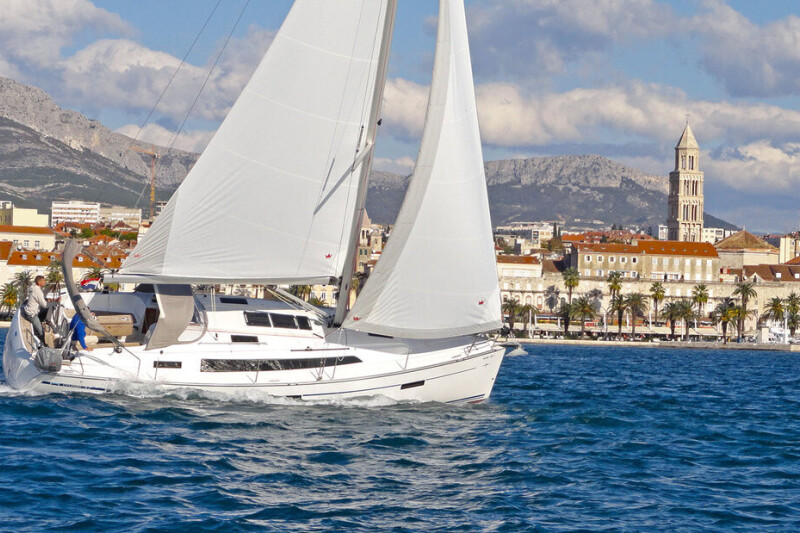 Bavaria Cruiser 37 Lirica