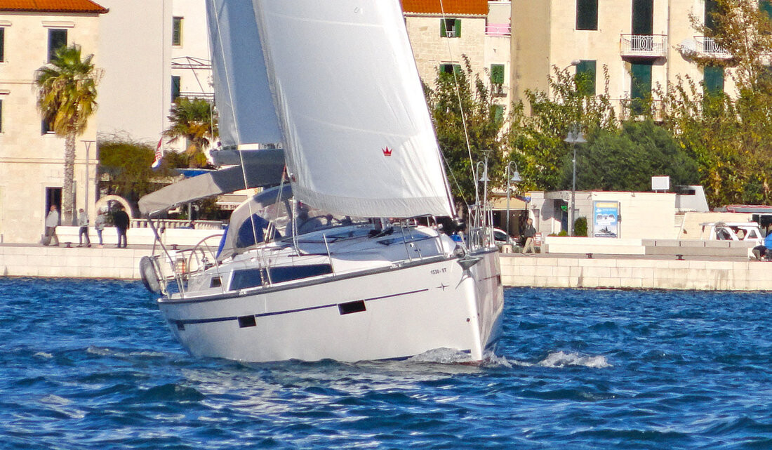 Bavaria Cruiser 37 Lirica