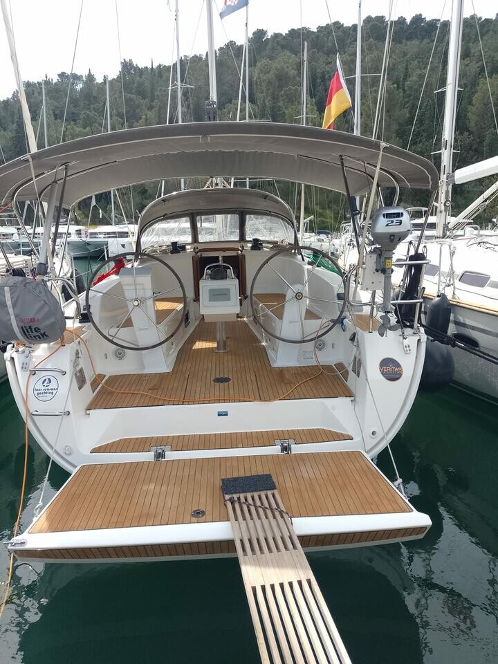 Bavaria Cruiser 41 Summer elli