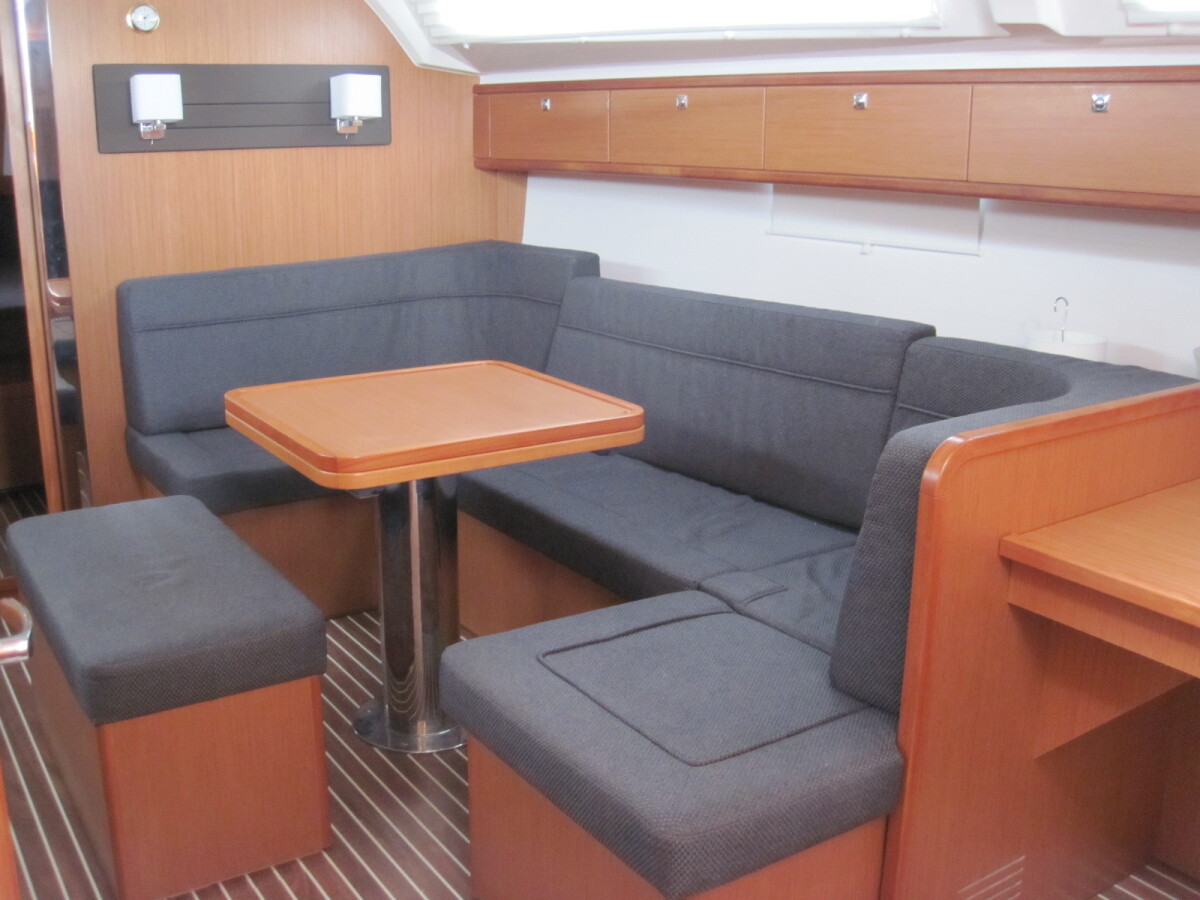 Bavaria Cruiser 41 ECONOMY-ot