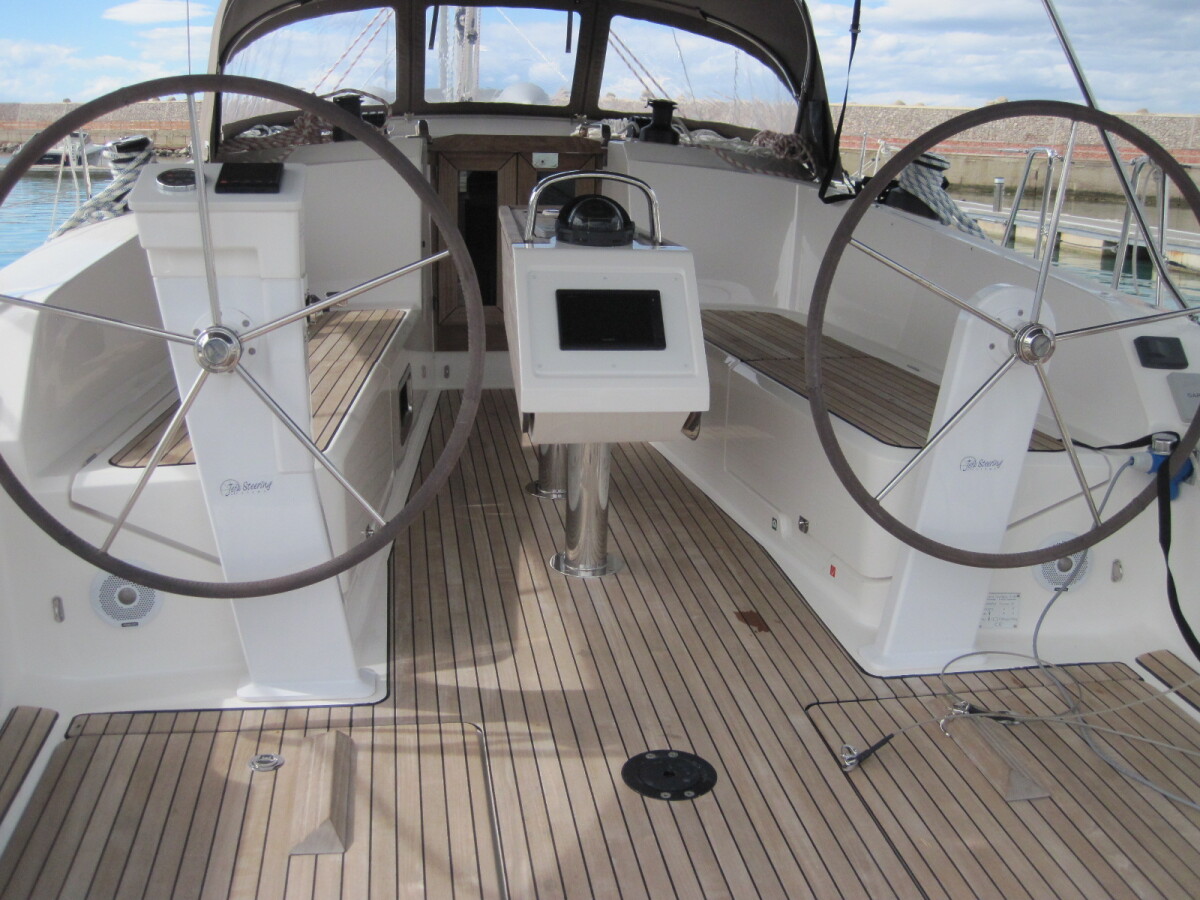 Bavaria Cruiser 41 ECONOMY