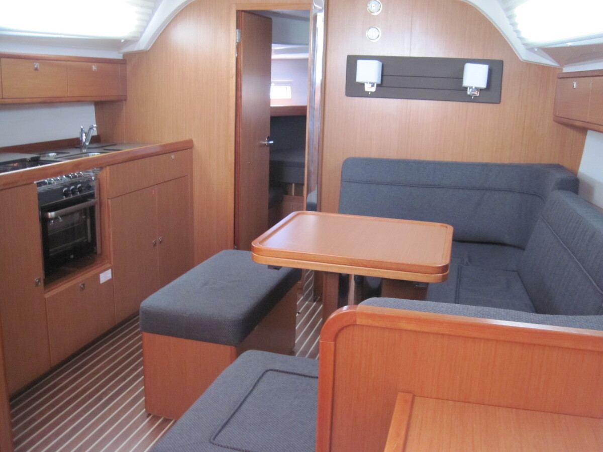 Bavaria Cruiser 41 ECONOMY