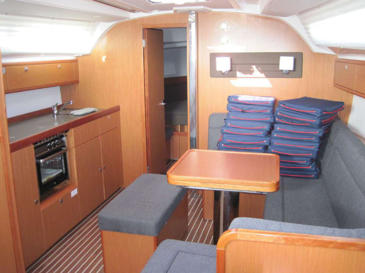 Bavaria Cruiser 41 ECONOMY