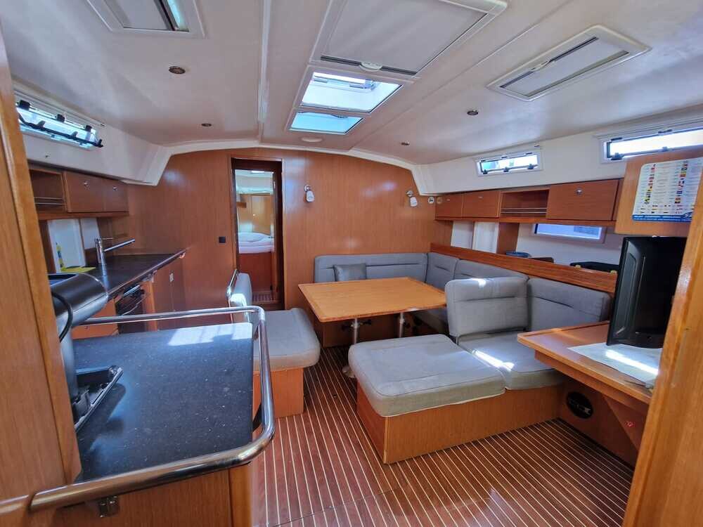 alea sailing yacht interior