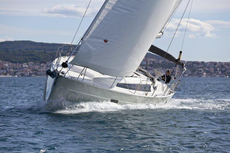 Bavaria Cruiser 46 Grey Sky