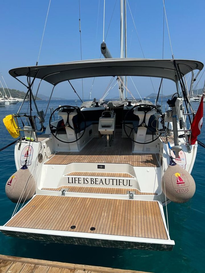 Bavaria Cruiser 46 Life Is Beautiful