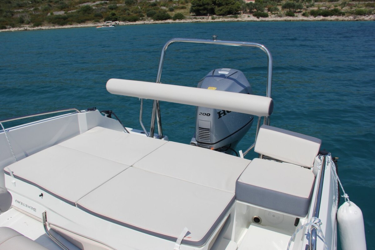 Beneteau Benetau Flyer 6.6 Space Deck