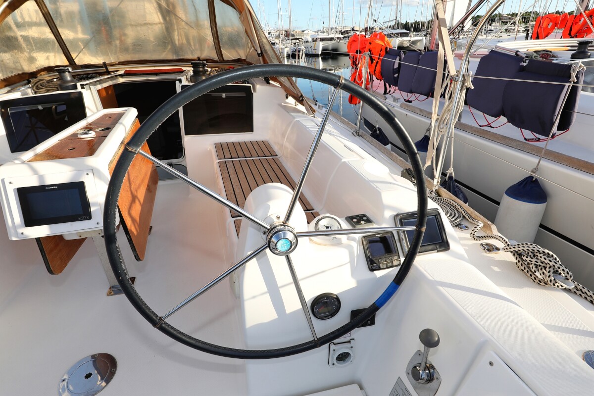 Dufour 350 GL Papillon