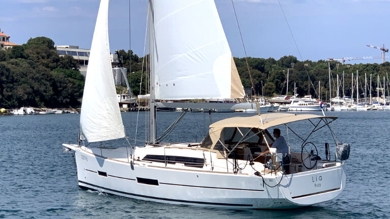 Dufour 382 GL Lia