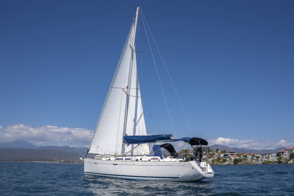 Dufour 425 GL Esen Mila