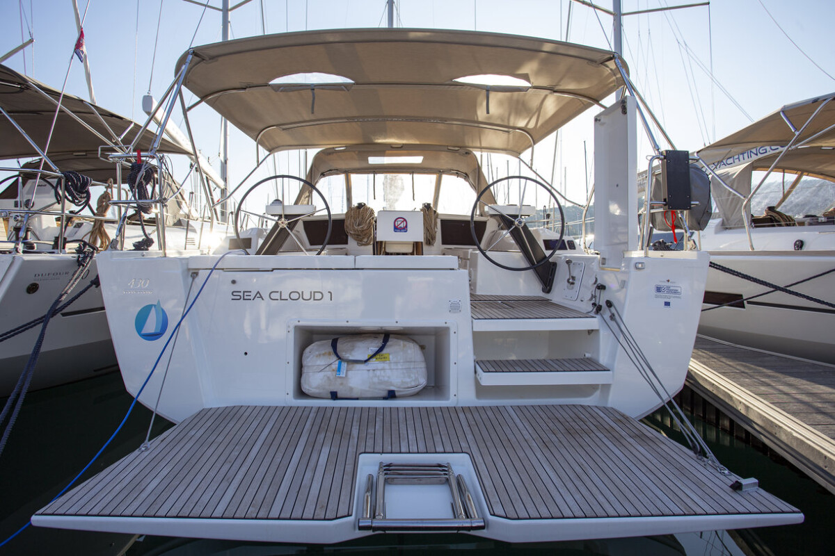 Dufour 430 GL Sea Cloud 1