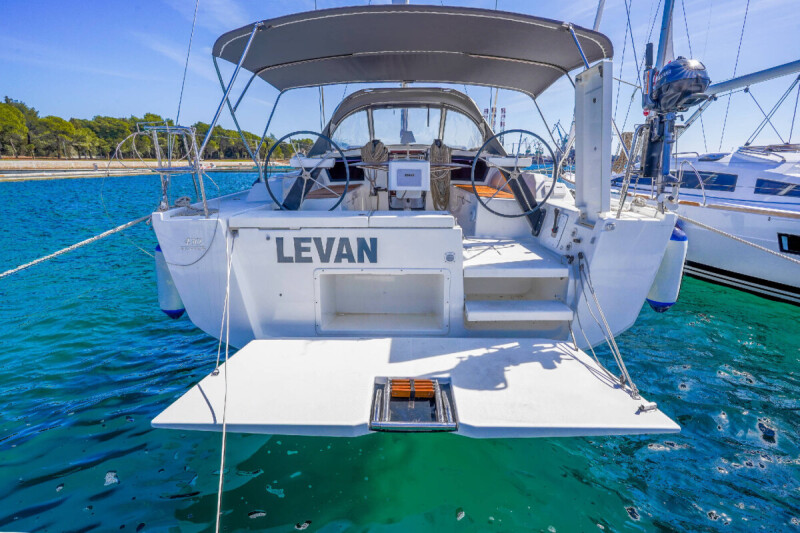 Dufour 430 Levan