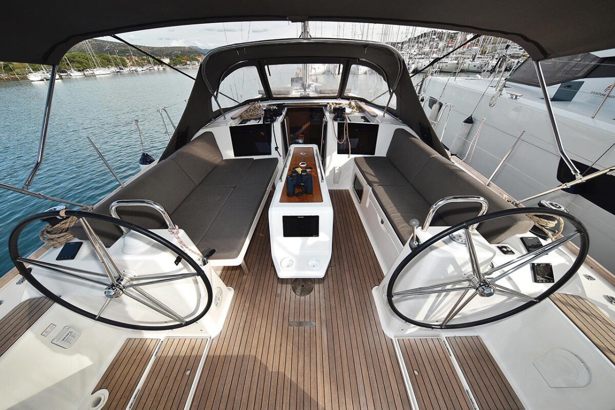 Dufour 460 GL Sea Shadow