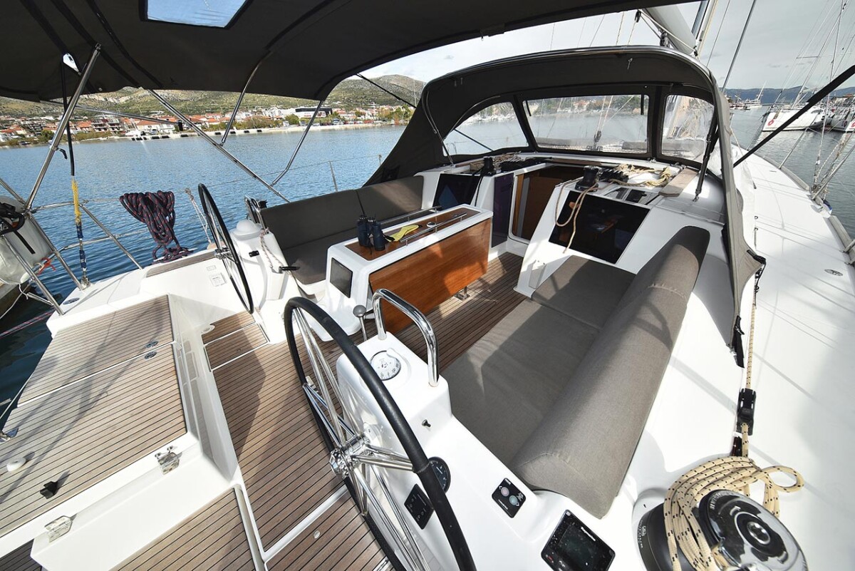 Dufour 460 GL Sea Shadow