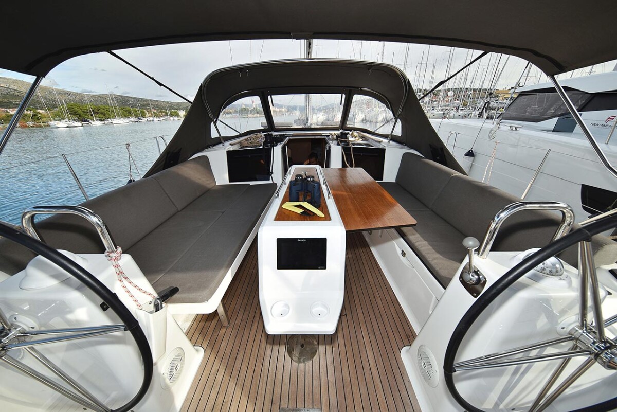 Dufour 460 GL Sea Shadow