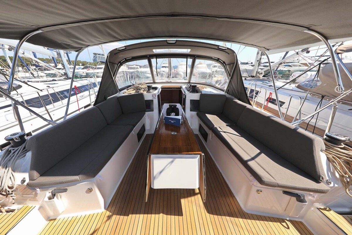 Dufour 470 Libertas