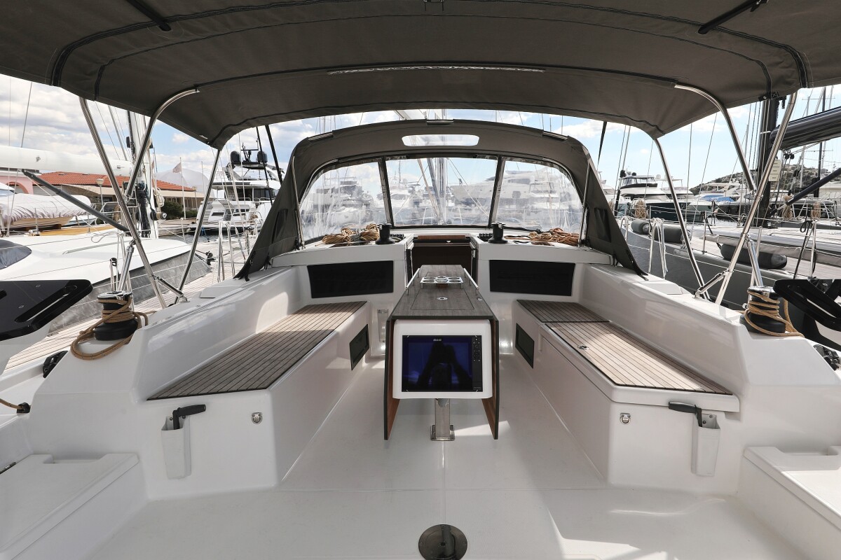 Dufour 470 Fantasea