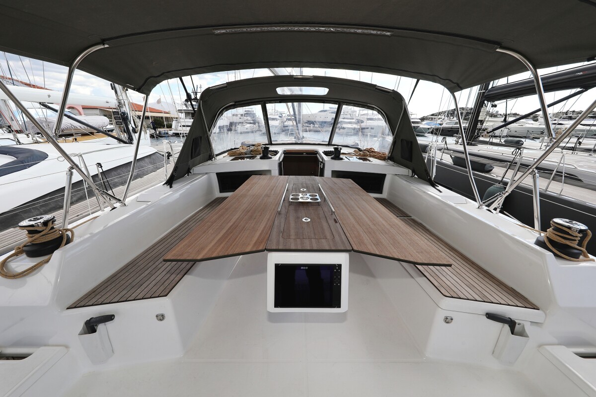 Dufour 470 Fantasea