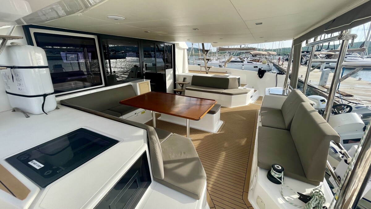 Dufour 48 Catamaran Dream