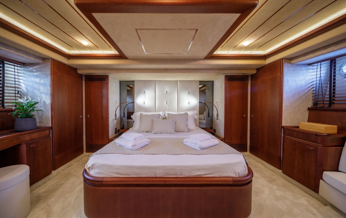 Ferretti Yachts 720 My Way