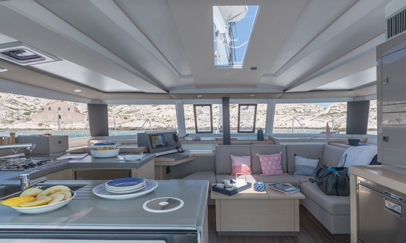 Fountaine Pajot Astrea 42 COCORICO 