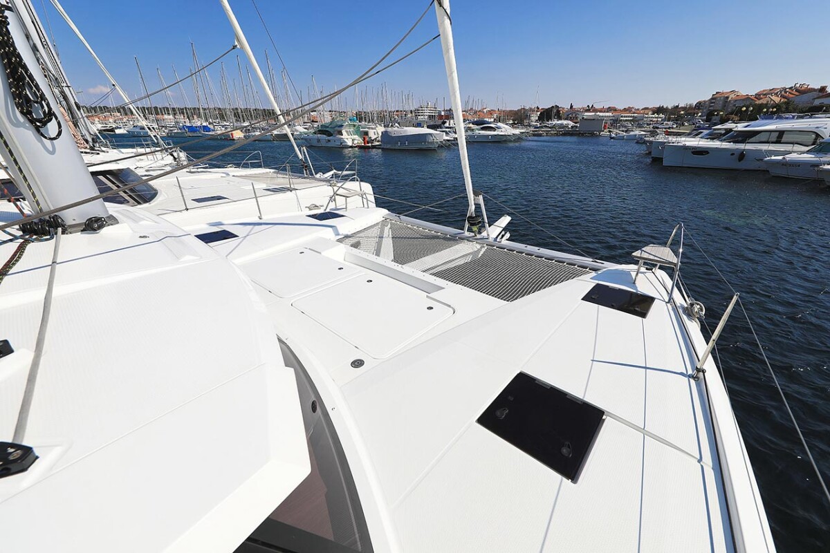 Fountaine Pajot Astrea 42 Umami