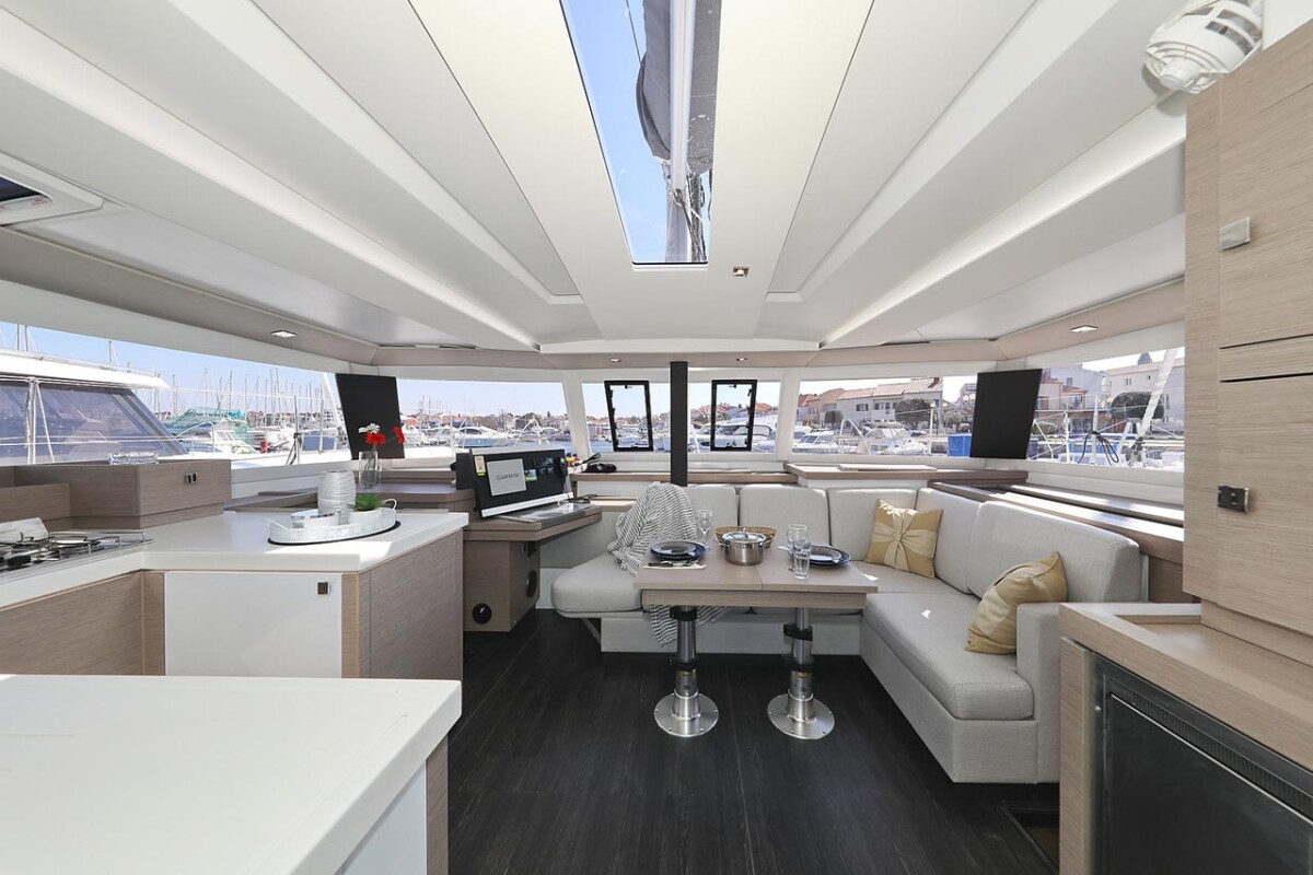 Fountaine Pajot Astrea 42 Umami