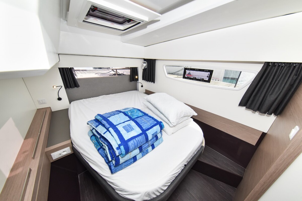 Fountaine Pajot Astrea 42 Le Bart