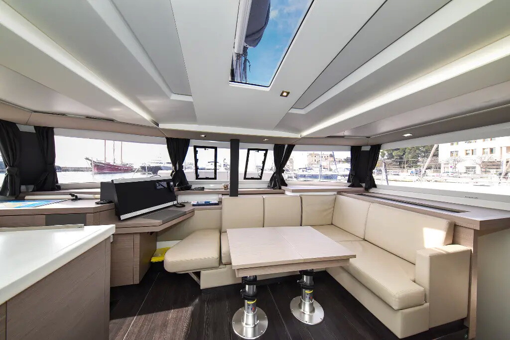 Fountaine Pajot Astrea 42 PRESTIGE