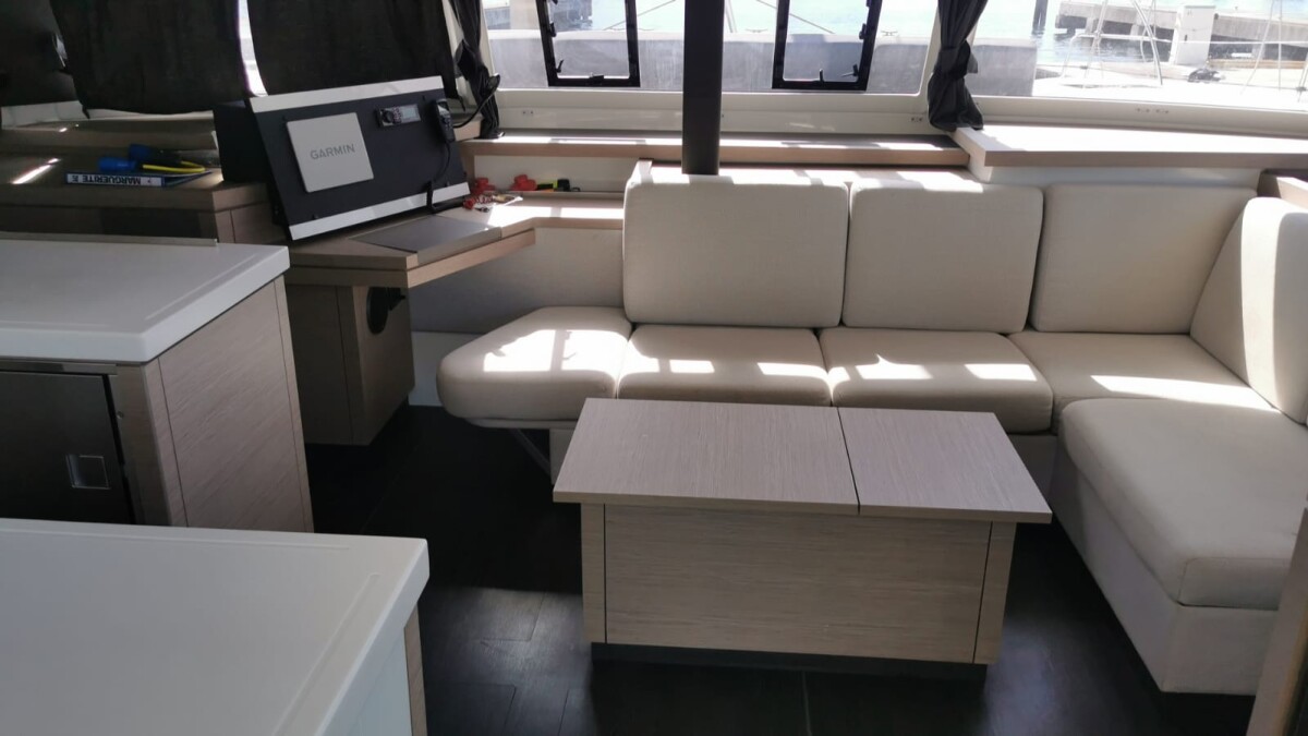 Fountaine Pajot Astrea 42 PRESTIGE