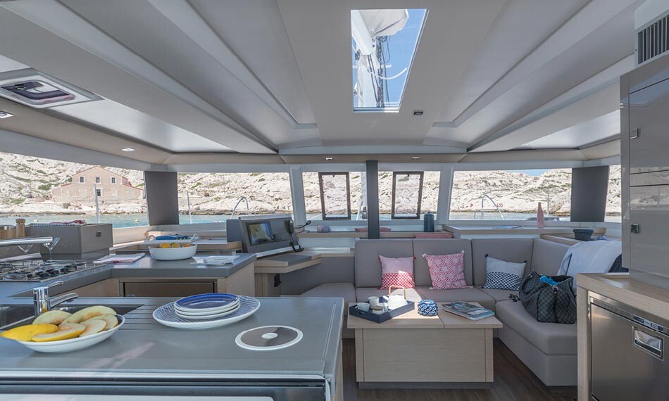 Fountaine Pajot Astrea 42 Elizabeth