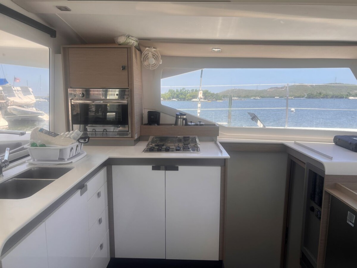 Fountaine Pajot Isla 40 QUARDA JEEPI