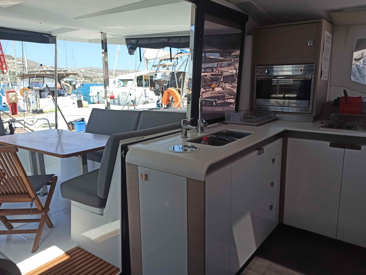 Fountaine Pajot Isla 40 PRESTIGE