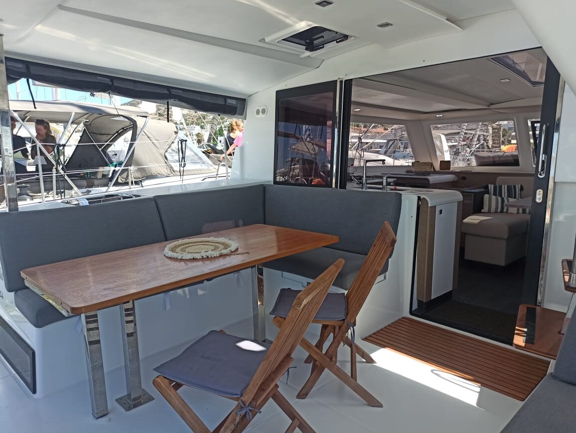 Fountaine Pajot Isla 40 Almiriki