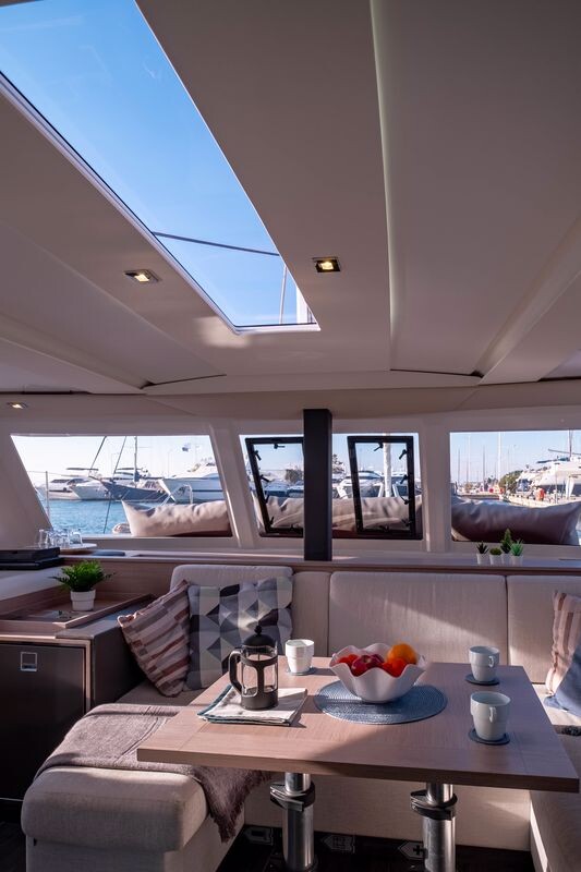 Fountaine Pajot Isla 40 Artemis