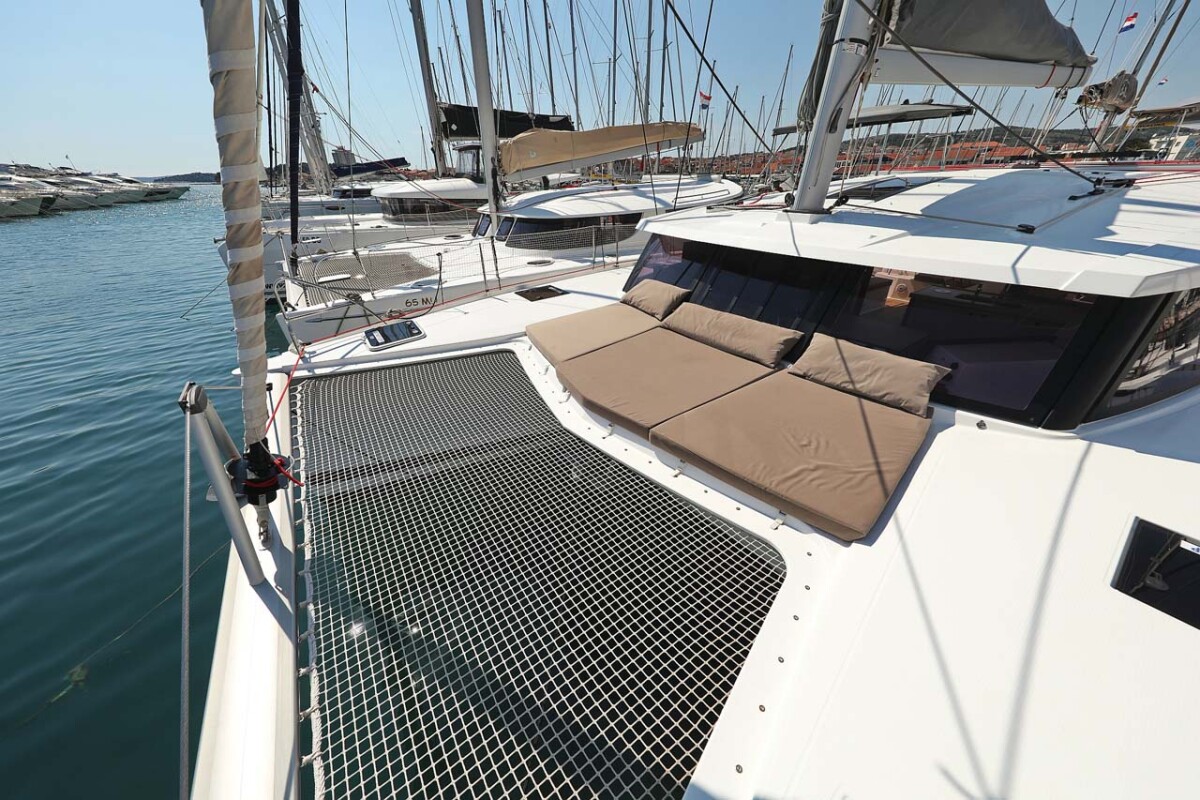 Fountaine Pajot Lucia 40 Canopus