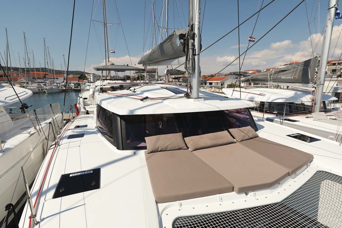 Fountaine Pajot Lucia 40 Canopus