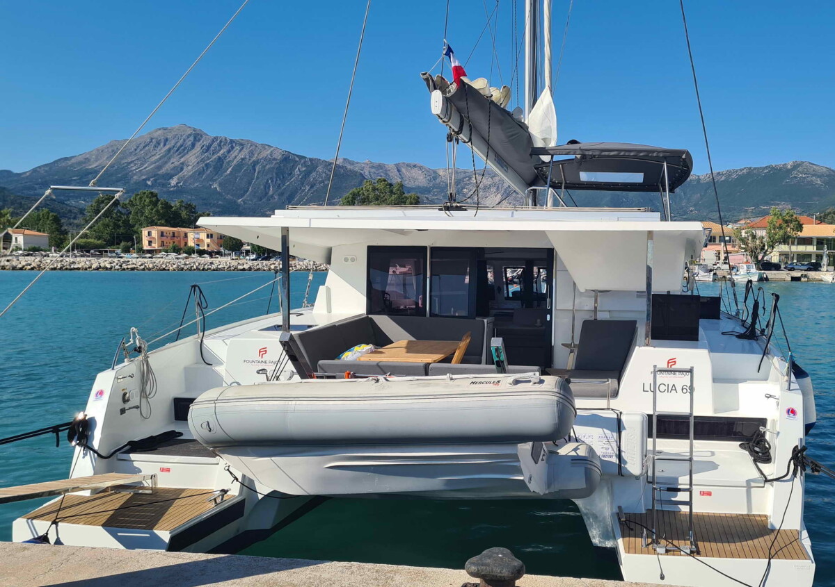 Fountaine Pajot Lucia 40 CLASS